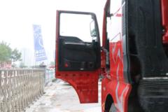 中国重汽 汕德卡SITRAK G7H 540马力 8X4 9.45米AMT自动档冷藏车(ZZ5326XLCV466HF1K)
