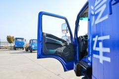 三环十通 新创客 163马力 4X4 4.2米单排越野自卸车