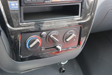 ����;�� T3Q(ԭС����W) 1.6L 123���� ���� 2.7��˫������С��(��̥)(EQ1032D60Q3)ͼƬ