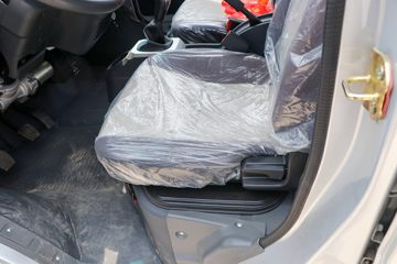 ����;�� T3Q(ԭС����W) 1.6L 123���� ���� 2.7��˫������С��(��̥)(EQ1032D60Q3)ͼƬ