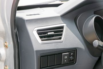 ����;�� T3Q(ԭС����W) 1.6L 123���� ���� 2.7��˫������С��(��̥)(EQ1032D60Q3)ͼƬ