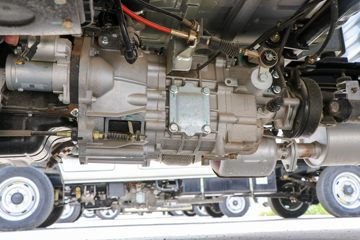 ����;�� T3Q(ԭС����W) 1.6L 123���� ���� 2.7��˫������С��(��̥)(EQ1032D60Q3)ͼƬ