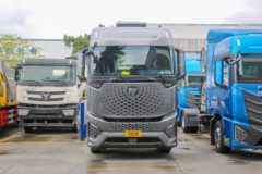 福田 欧曼银河 南方款 580马力 6X4 LNG自动档牵引车(液缓)(BJ4259L6DLL-05)