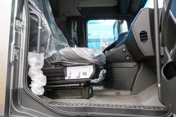 ���� ŷ������ �Ϸ��� 580���� 6X4 LNG�Զ���ǣ����(Һ��)(BJ4259L6DLL-05)ͼƬ