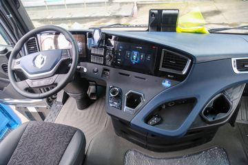 ���� ŷ������ �Ϸ��� 580���� 6X4 LNG�Զ���ǣ����(Һ��)(BJ4259L6DLL-05)ͼƬ