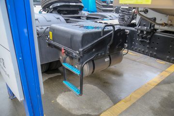 ���� ŷ������ �Ϸ��� 580���� 6X4 LNG�Զ���ǣ����(Һ��)(BJ4259L6DLL-05)ͼƬ