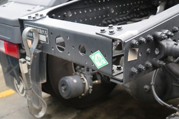 ���� ŷ������ �Ϸ��� 580���� 6X4 LNG�Զ���ǣ����(Һ��)(BJ4259L6DLL-05)ͼƬ