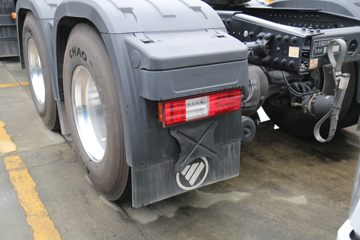 ���� ŷ������ �Ϸ��� 580���� 6X4 LNG�Զ���ǣ����(Һ��)(BJ4259L6DLL-05)ͼƬ