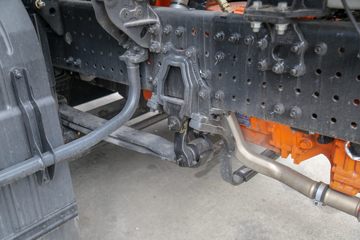 ���� ŷ������ �Ϸ��� 580���� 6X4 LNG�Զ���ǣ����(Һ��)(BJ4259L6DLL-05)ͼƬ