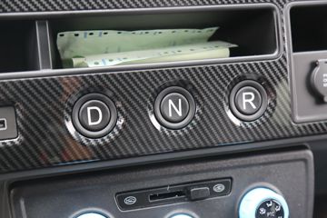 Զ�� ����V6E ���˰� 2.3T 4.845�״��綯���41.93kWhͼƬ