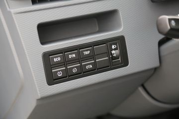 Զ�� ����V6E ���˰� 2.3T 4.845�״��綯���41.93kWhͼƬ