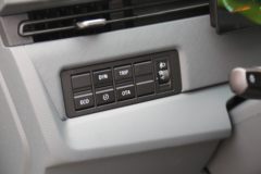 远程 星享V7E 超值版 3T 5.305米纯电动厢式运输车48.38kWh 远程 星享V7E 超值版 3T 5.305米纯电动厢式运输车48.38kWh