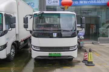 远程 星智H8E 智慧版 4.5T 4.15米单排纯电动栏板轻卡101.6kWh