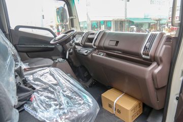 Զ�� ����H8E ���˰� 4.5T 4.15�׵��Ŵ��綯�����Ῠ(JGL1047BEVGP8)100.46kWhͼƬ