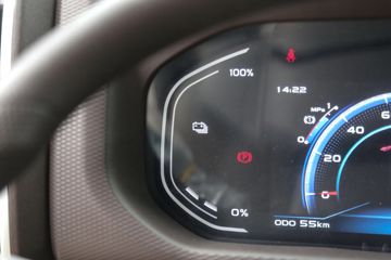 Զ�� ����H8E ���˰� 4.5T 4.15�׵��Ŵ��綯�����Ῠ(JGL1047BEVGP8)100.46kWhͼƬ