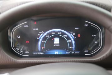 Զ�� ����H8E ���˰� 4.5T 4.15�׵��Ŵ��綯�����Ῠ(JGL1047BEVGP8)100.46kWhͼƬ