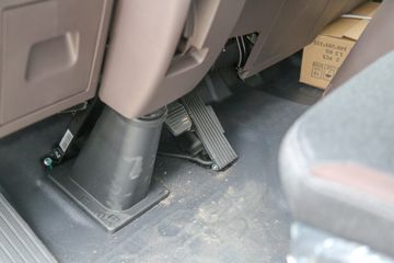 Զ�� ����H8E ���˰� 4.5T 4.15�׵��Ŵ��綯�����Ῠ(JGL1047BEVGP8)100.46kWhͼƬ