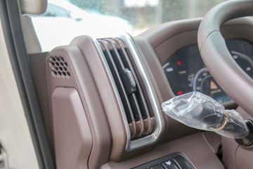 Զ�� ����H8E ���˰� 4.5T 4.15�׵��Ŵ��綯�����Ῠ(JGL1047BEVGP8)100.46kWhͼƬ