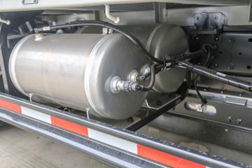 Զ�� ����H8E ���˰� 4.5T 4.15�׵��Ŵ��綯�����Ῠ(JGL1047BEVGP8)100.46kWhͼƬ