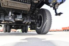 大运 致胜中卡 重载型 200马力 4X4 4.45米自卸车(DYQ2183D6BB)