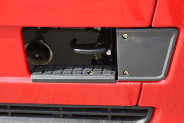 东风商用车 天锦VR 210马力 4X2 6.2米栏板载货车(国六)(DFH1180B3)外观图片