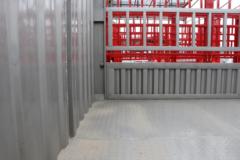 中国重汽成都商用车 V3 170马力 4.15米单排仓栅式轻卡(CDW5044CCYG331DFA)