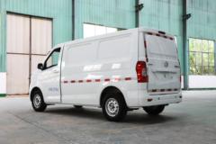 长安 睿行EM60Ⅱ 基本型 2.6T 2座 4.525米纯电动背掀门厢式运输车38.7kWh 长安 睿行EM60Ⅱ 基本型 2.6T 2座 4.525米纯电动背掀门厢式运输车38.7kWh