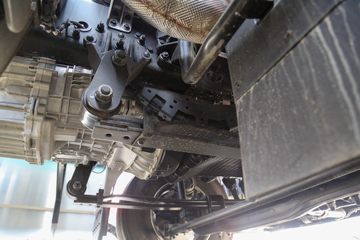 �������ó� �����콢GX 580���� 6X4 LNG�Զ���ǣ����(Һ��)(DFH4250DX13)ͼƬ