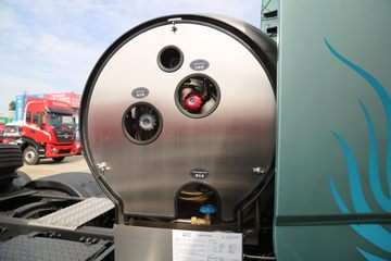 �������ó� �����콢GX 580���� 6X4 LNG�Զ���ǣ����(Һ��)(DFH4250DX13)ͼƬ