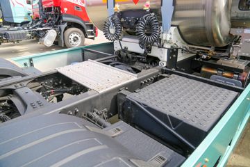 �������ó� �����콢GX 580���� 6X4 LNG�Զ���ǣ����(Һ��)(DFH4250DX13)ͼƬ