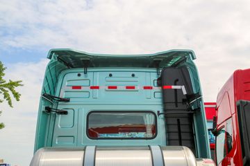 �������ó� �����콢GX 580���� 6X4 LNG�Զ���ǣ����(Һ��)(DFH4250DX13)ͼƬ