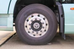 东风商用车 天龙旗舰GX 580马力 6X4 LNG自动档牵引车(液缓)(DFH4250DX13)