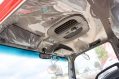 中国重汽HOWO 悍将 140马力 3.85米排半栏板轻卡(万里扬5档)(ZZ1047C3215F145)