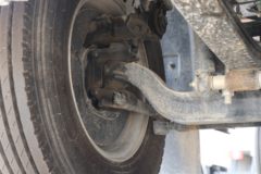 中国重汽HOWO 悍将 140马力 3.85米排半栏板轻卡(万里扬5档)(ZZ1047C3215F145)