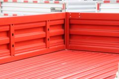 中国重汽HOWO 悍将 140马力 3.85米排半栏板轻卡(万里扬5档)(ZZ1047C3215F145)