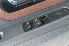 陕汽商用车 轩德翼9 标准版 160马力 4.15米单排栏板轻卡(SX1042NP6331)