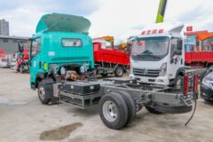 中国重汽成都商用车 V2-X 4.5T 4.15米单排纯电动仓栅式轻卡(CDW5042CCYG331DZHBEV)140kWh