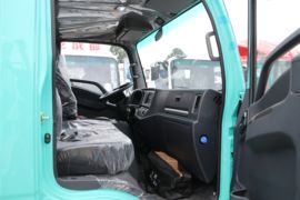 V系&nbsp;电动载货车内饰图片