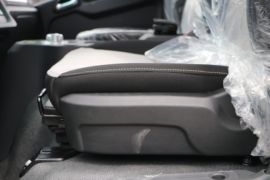 V系&nbsp;电动载货车内饰图片