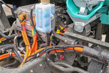 �й������ɶ����ó� V2-X 4.5T 4.15�׵��Ŵ��綯��դʽ�Ῠ140kWhͼƬ