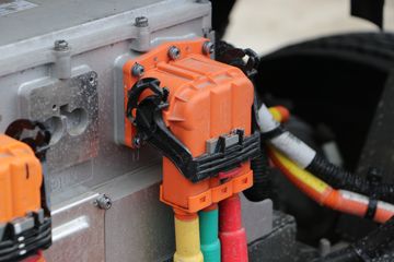 �й������ɶ����ó� V2-X 4.5T 4.15�׵��Ŵ��綯��դʽ�Ῠ140kWhͼƬ