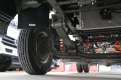 中国重汽成都商用车 V2-X 4.5T 4.15米单排纯电动仓栅式轻卡(CDW5042CCYG331DZHBEV)140kWh