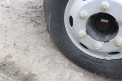 陕汽商用车 德龙G1 137马力 4.18米单排仓栅式轻卡(法士特6档)(SX5041CCYNP6331)