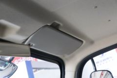 陕汽商用车 德龙G1 155马力 3.82米排半栏板轻卡(SX1041NP6331)