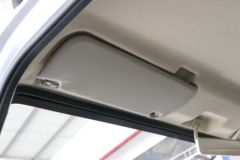 陕汽商用车 德龙G1 155马力 3.82米排半栏板轻卡(SX1041NP6331)