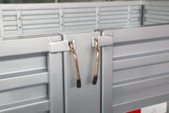 陕汽商用车 德龙G1 155马力 3.82米排半栏板轻卡(SX1041NP6331)