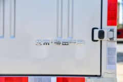 福田奥铃 玉兔Ⅲ 163马力 4.14米AMT自动档单排厢式轻卡(BJ5048XXY8JEA-AB9)