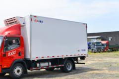 解放 虎VH 160马力 4X2 5.16米冷藏车