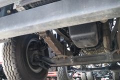 上汽红岩 杰狮H6 460马力 8X4 9.6米仓栅式载货车(CQ5317CCYSV11446H)