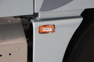 �й����� �ǵ¿�SITRAK G7S�ؿ� 590���� 6X4 LNG�Զ���ǣ����(��Һ��)ͼƬ
